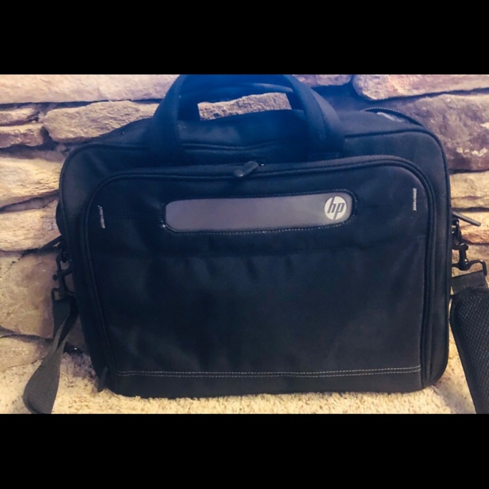 Hp Computer Bag! Barely Used! - image 2